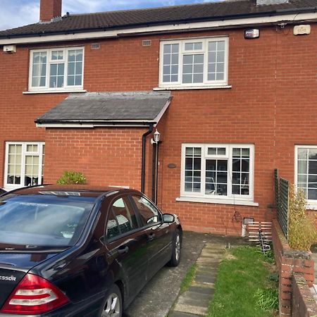 Entire Terraced Two Story Redbrick House With Parking In Secluded Cul De Sac Vila Dublin Exterior foto